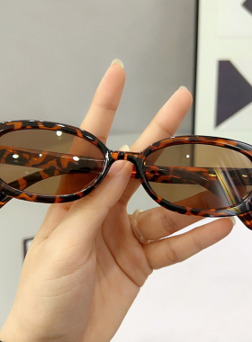 自带妆容感时尚墨镜防晒防紫外线2024年新款大脸显瘦太阳镜新款潮