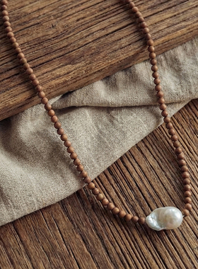 老山檀珠+巴洛克珍珠精致短项链