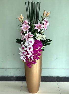 欧式酒店插好发货的花瓶花艺