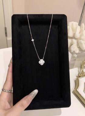 闪耀四叶草项链女轻奢小众高级感爆闪锁骨链生日礼物配饰穿搭项链