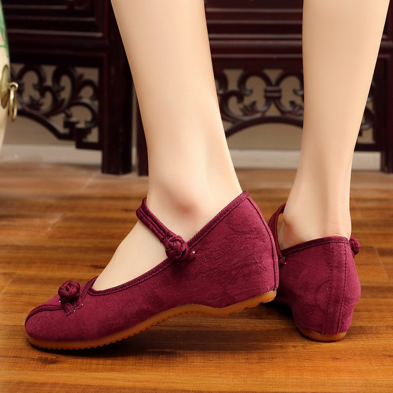 2025款素色女百搭布鞋牛筋软底妈妈日常春秋圆头浅口盘扣低跟单鞋,淘宝优惠券,粉丝福利购,淘宝优惠卷