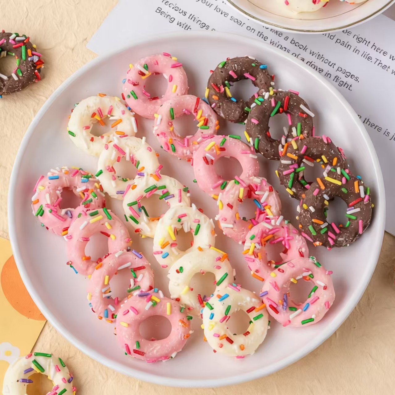 红巧克力甜甜圈蛋糕装饰摆件冰淇淋绵绵冰刨冰小料生日甜品烘焙,淘宝优惠券,粉丝福利购,淘宝优惠卷