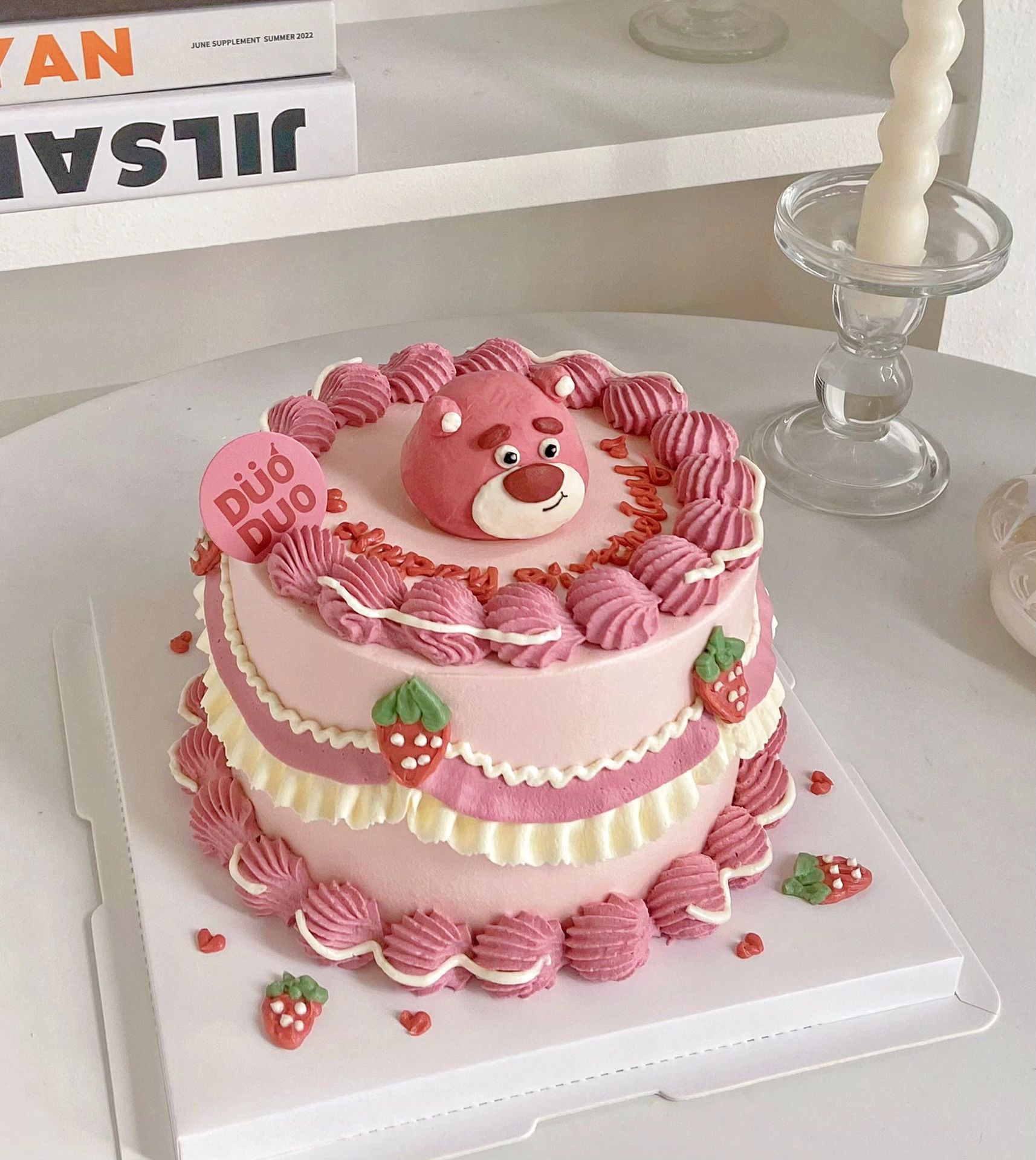 生日帽草莓熊蛋糕装饰摆件韩式ins草莓小熊头儿童派对甜品台插件-图0