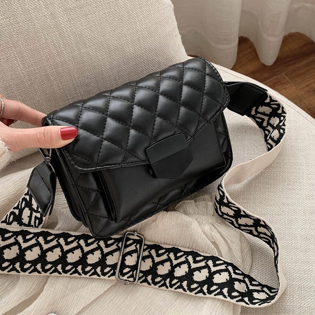 法国小众时尚菱格包包女2025新款潮韩版单肩网红高级感洋气斜挎包 - 图2