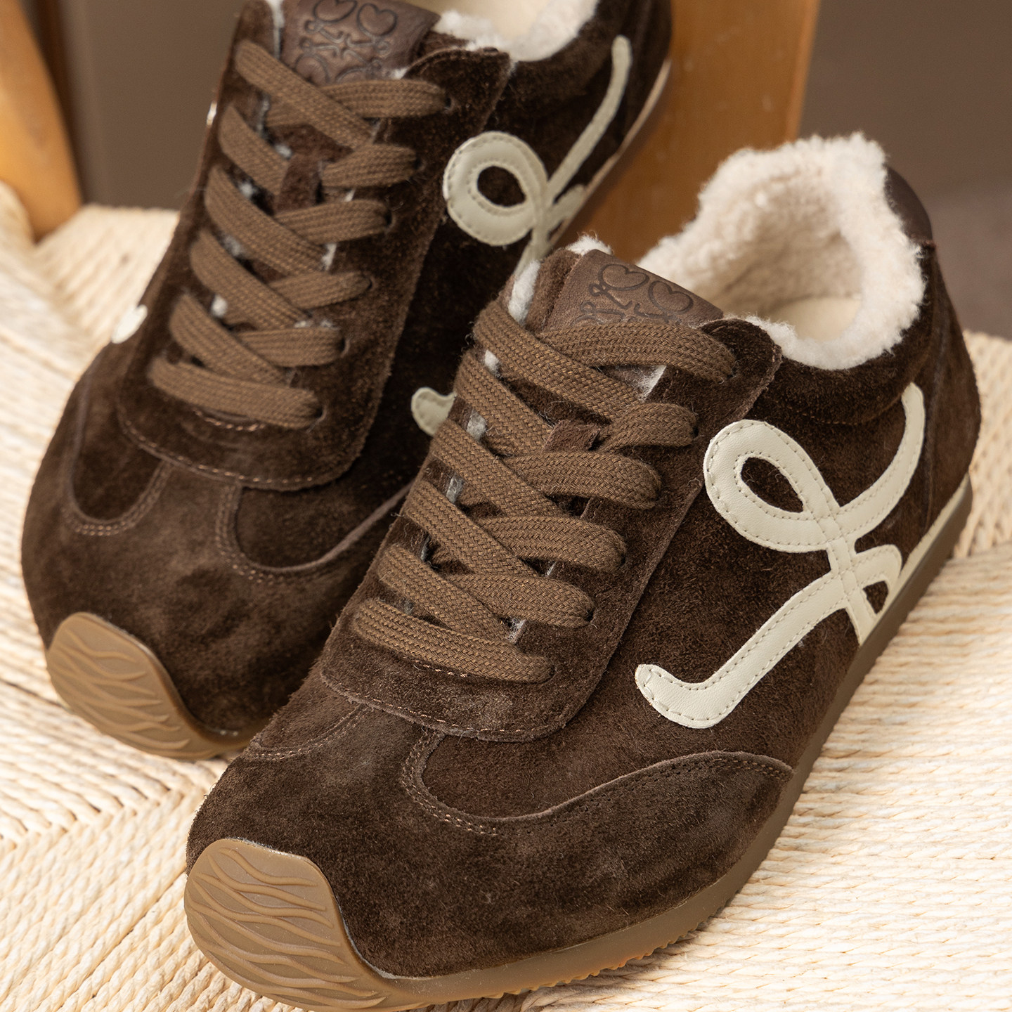 H春上7号 丑萌佰搭 法G舒适篙阶磨砂牛皮平底加绒德训鞋女50I0 特,淘宝优惠券,粉丝福利购,淘宝优惠卷