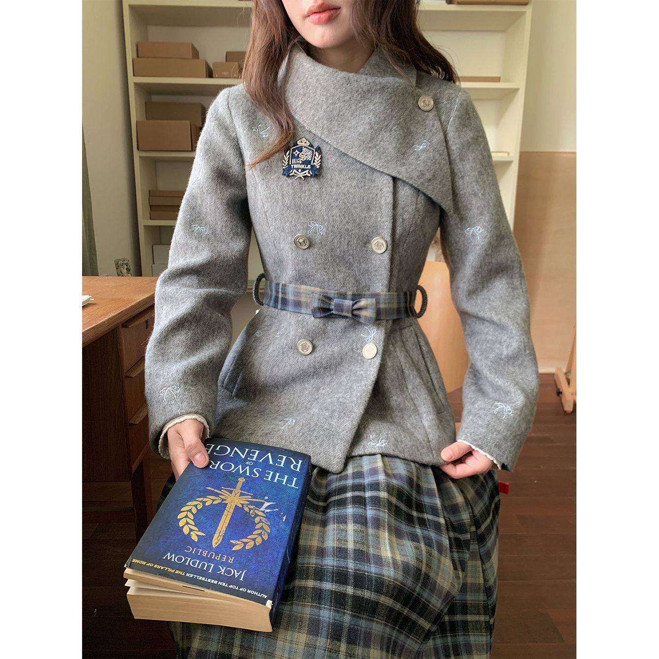 黯蓝织 2025冬新款小众毛呢外套裙子两件套学院风甜美呢子大衣女,淘宝优惠券,粉丝福利购,淘宝优惠卷