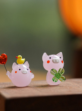 日本进口生肖猪年玻璃摆件