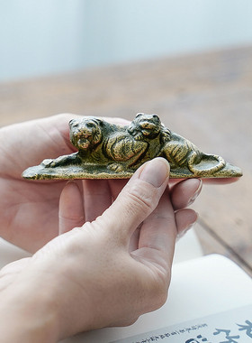 南部铁器铸铁生肖虎摆件书房镇纸