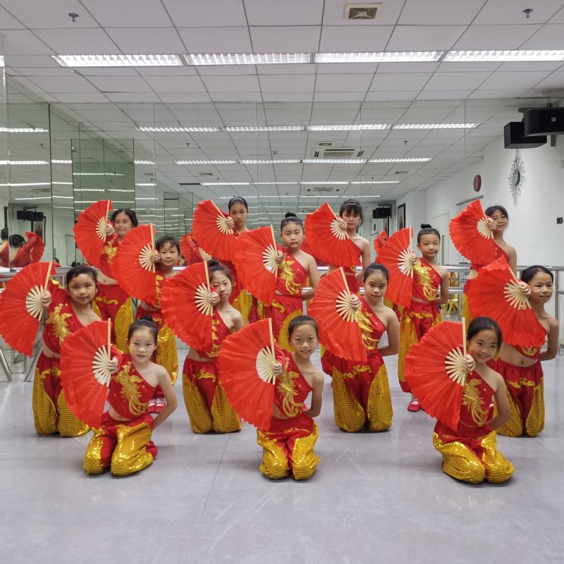 少年志舞蹈服装儿童民族扇子演出服中国风红色古典中小学生表演服 - 图2