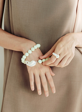 【灵感搭配】AUM噢姆2026年夏季新款圆润弧度质感柠檬松石戒指女