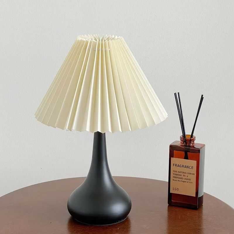 中古台灯北欧ins复古风百褶创意床头宿舍氛围卧室少女装饰小夜灯