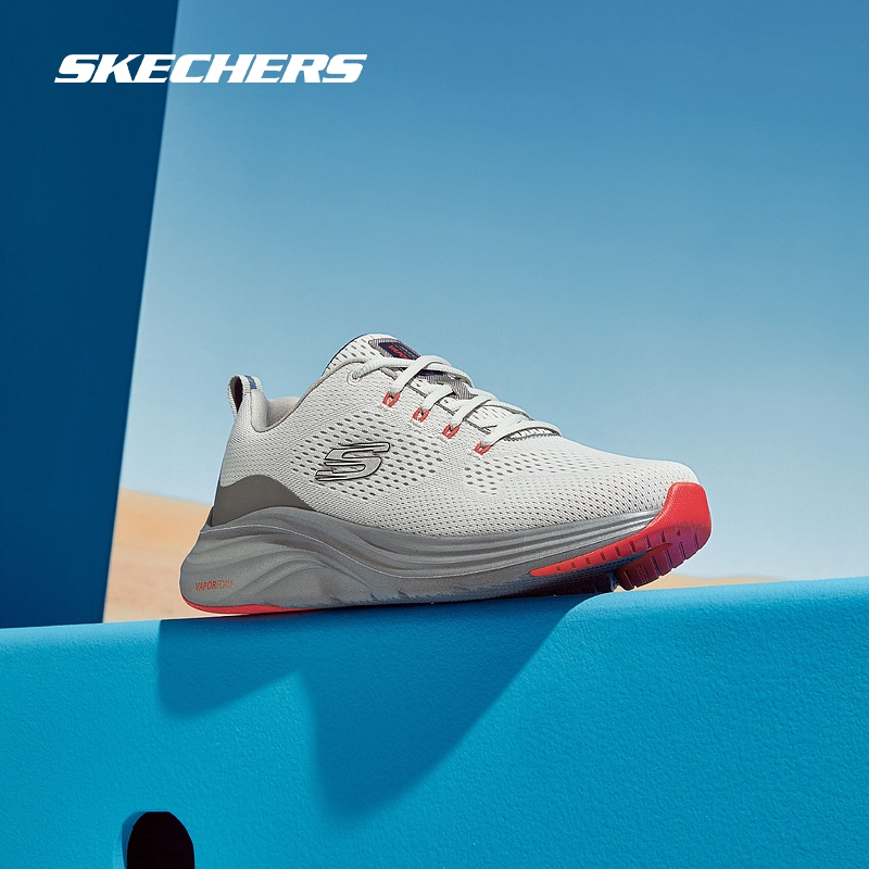  skechers运动跑步鞋