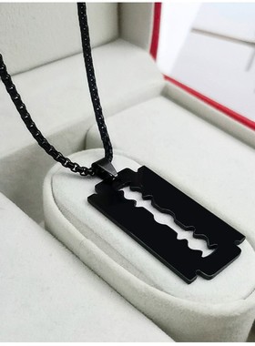 朋克风黑色刀片情侣钛钢吊坠项链