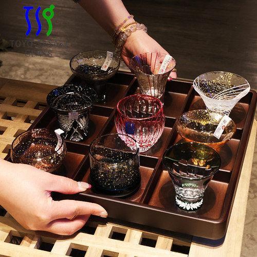 日本进口水晶玻璃手工八千代切子金箔清酒杯冰酒果酒杯9宫格套装 - 图1