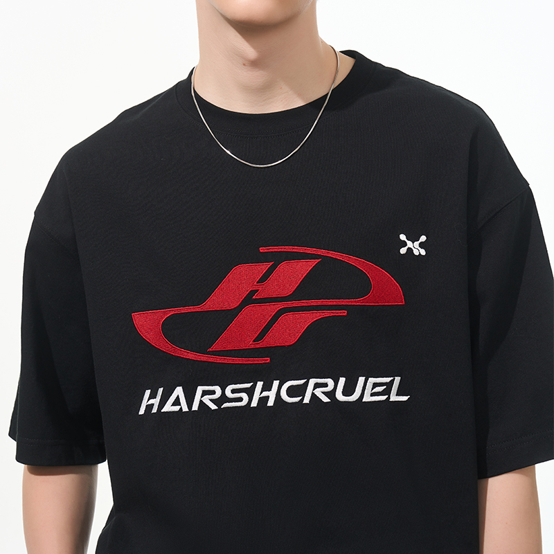 harshandcruel 赛车风格logo撞色高密刺绣宽松休闲短袖T恤 - 图1