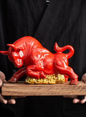 新房酒柜摆设陶瓷风水红牛家居