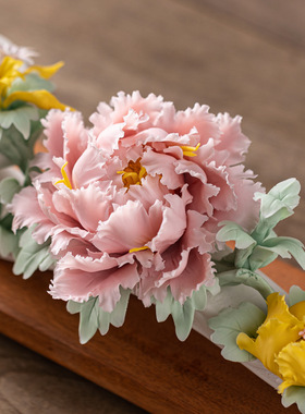 花开富贵陶瓷手工捏牡丹吉