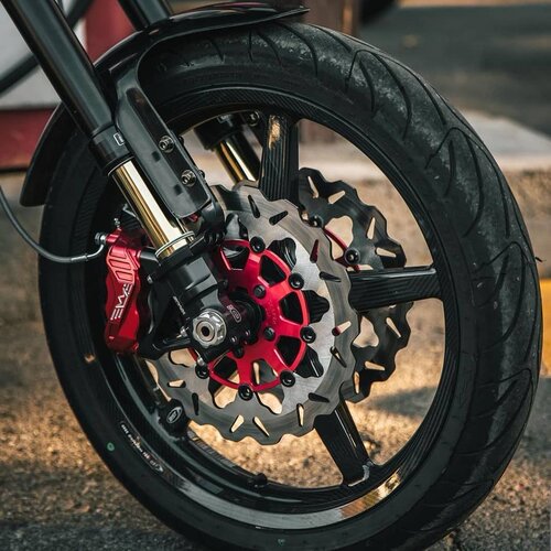 哈雷改装Rebuffini倒置前叉OHLINS合作款 18年后软尾突破街霸路威 - 图0