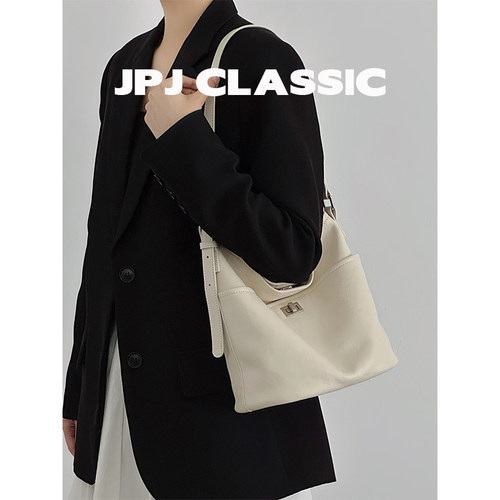 jpjclassic头层植鞣牛皮水桶包女休闲百搭单肩斜挎包通勤包 - 图1