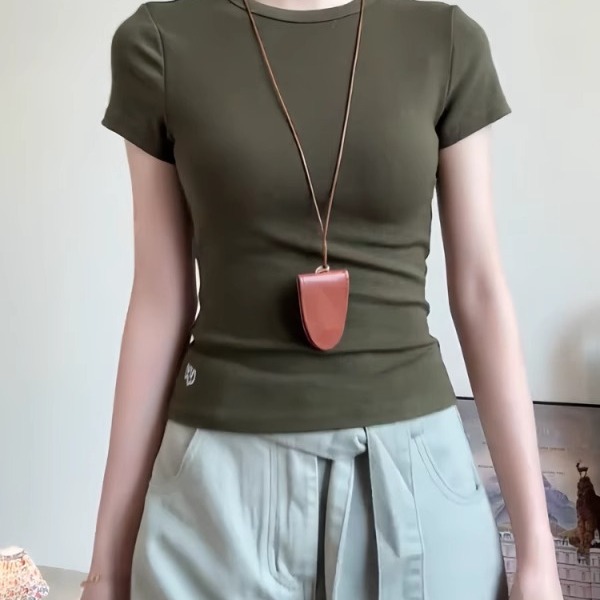 大码胖mm美式辣妹风修身圆领军绿色上衣女夏季新款小众时尚T恤潮 - 图1