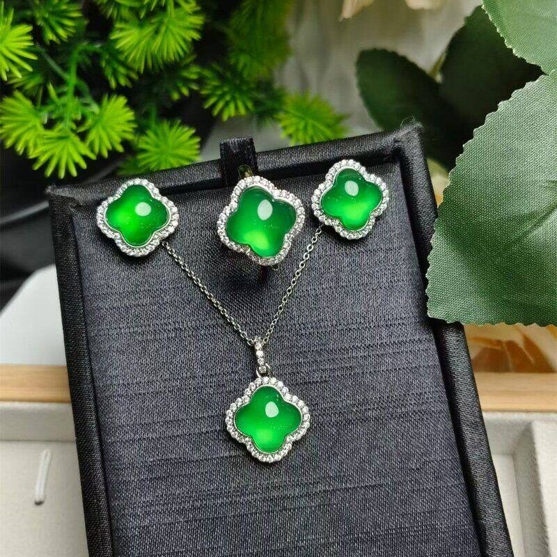 <Natural Jade>Chrysoprase Agate Stud Earrings