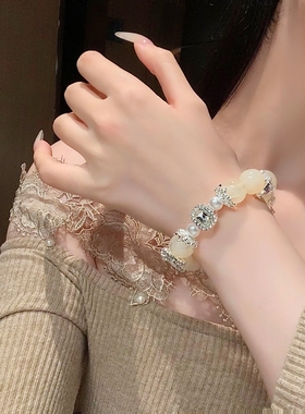 白色串珠手链女高级感精致显白