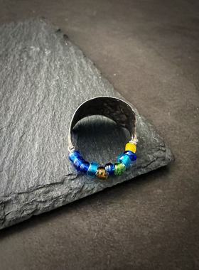 月末魔羯。原创。|人物| 老银人物戒面。老琉璃珠。戒指