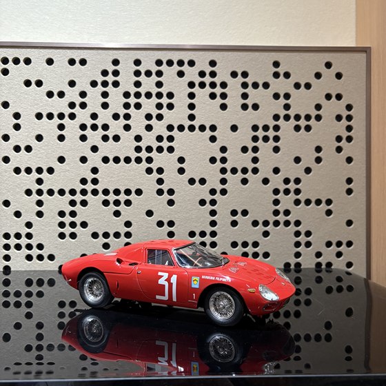 Spot 1 18 CMC 250 LM right-hand drive racing alloy classic car simulation car model collection ornaments