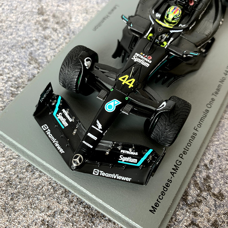 1:43 Spark奔驰AMG F1车队W14 2023摩纳哥站汉密尔顿汽车模型摆件-图2