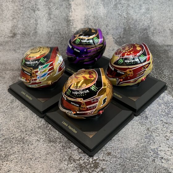 Spot 1 5 Spark Hamilton Mercedes-Benz Golden Helmet Series Abu Dhabi Station Helmet Model Car Model Peripheral