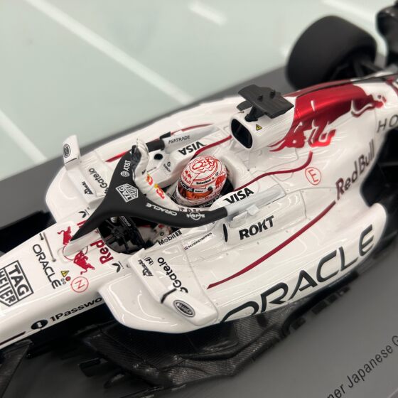 Pre-1 18/43 Spark Red Bull F1 RB21 Verstappen Japan Championship Special Paint 2025 Car Model