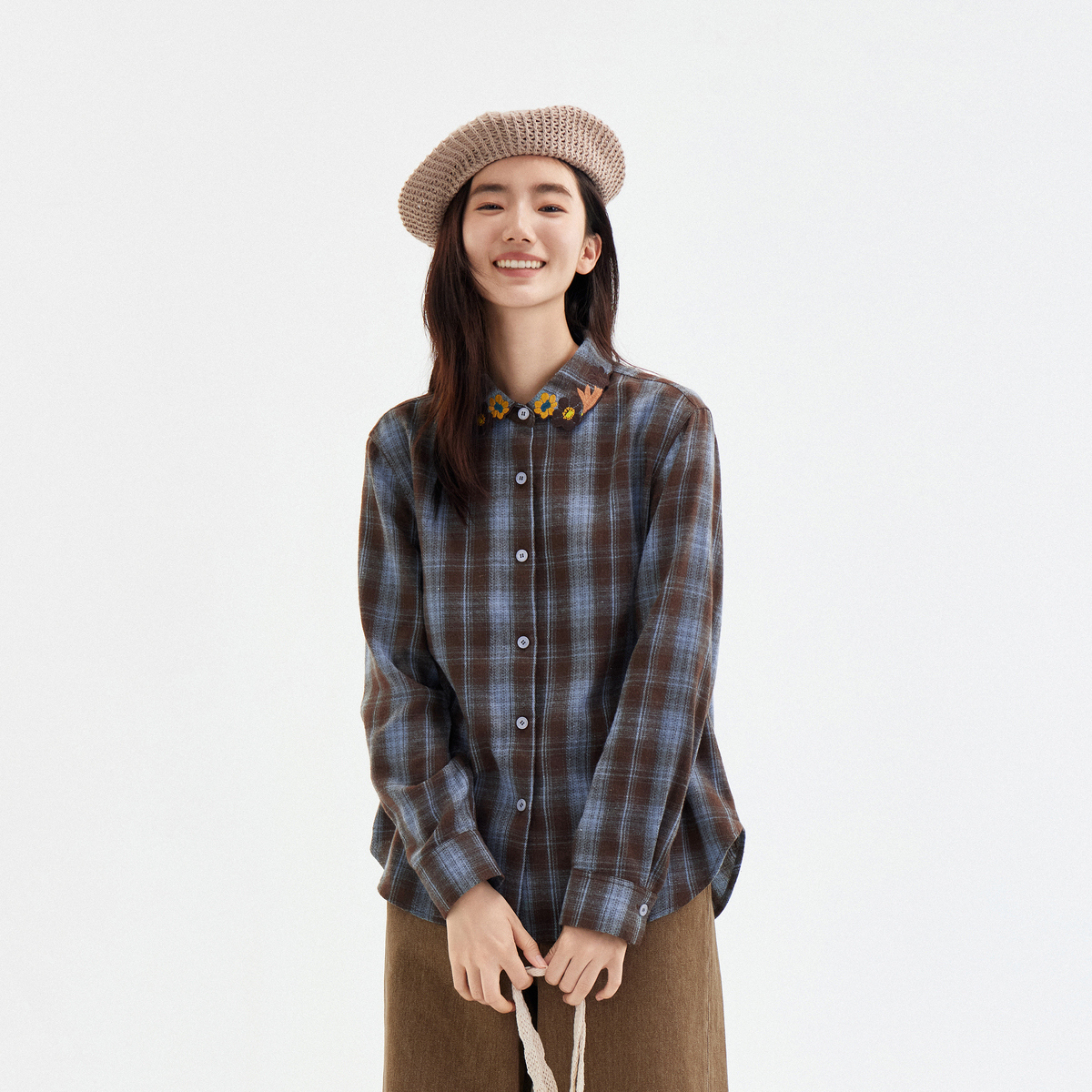飞鸟和新酒绣花格子衬衫女宽松2024冬季新款短款宽松复古上衣