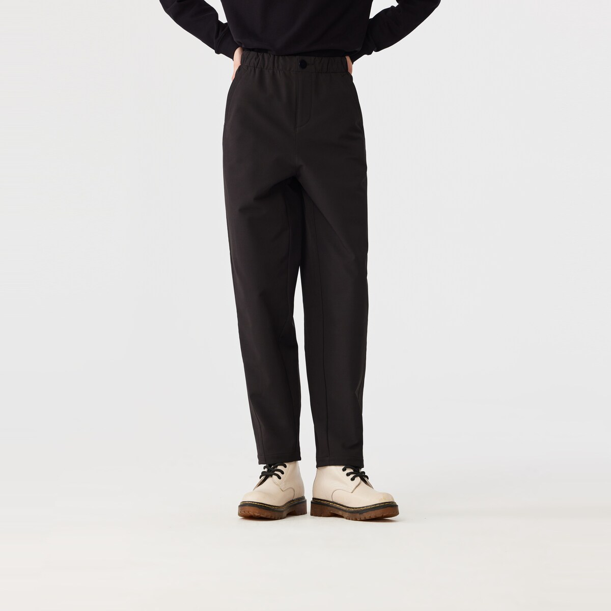 飞鸟和新酒商场同款女装新款宽松直筒裤慢跑休闲裤FR470142011