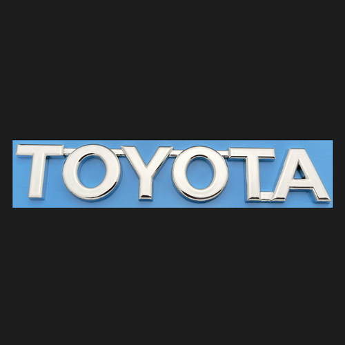 新广汽丰田车标TOYOTA字标九代凯美瑞致炫雷凌C-HR赛那后尾箱车标 - 图3