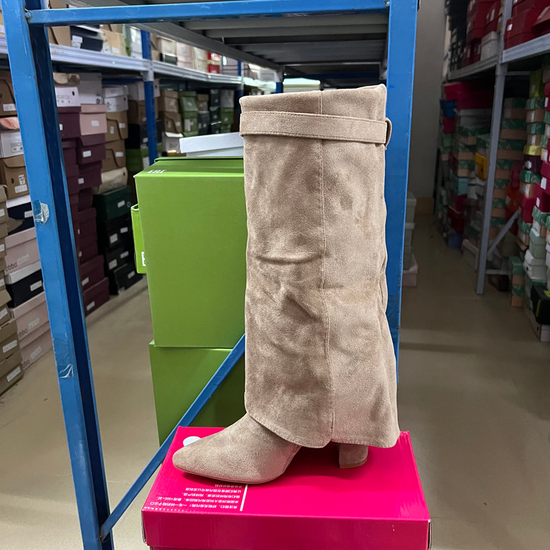 欧美风复古断码捡漏女靴尖头粗高跟皮带扣冬季显瘦长筒靴,淘宝优惠券,粉丝福利购,淘宝优惠卷