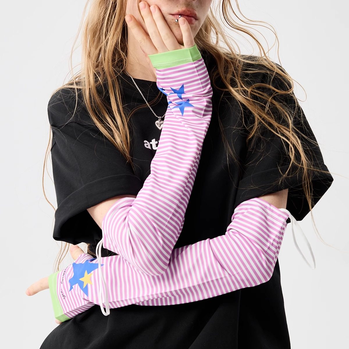 郑佰万 星星条纹原创款 防晒袖套女时髦y2k出游遮阳百搭冰丝冰袖,淘宝优惠券,粉丝福利购,淘宝优惠卷