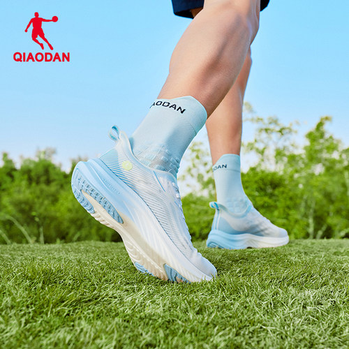 轻速4PLUS 乔丹男鞋跑步鞋男2025秋季透气网面轻便跑鞋运动鞋男款 - 图2