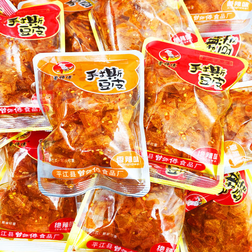 湖南特产平江香辣豆干曾师傅手撕豆皮500g麻辣零食辣条混搭小包装 - 图0