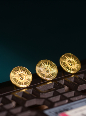 手工錾刻古法黄金日月星辰尾扣