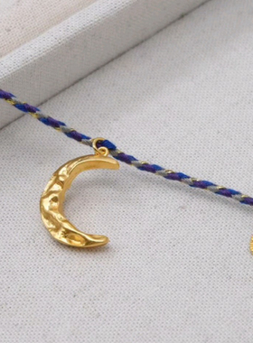 小众设计款黑绳月亮项链