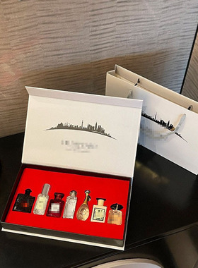 七小福口红七件套装小样礼盒香水护肤套盒哑光唇膏彩妆持久礼盒装