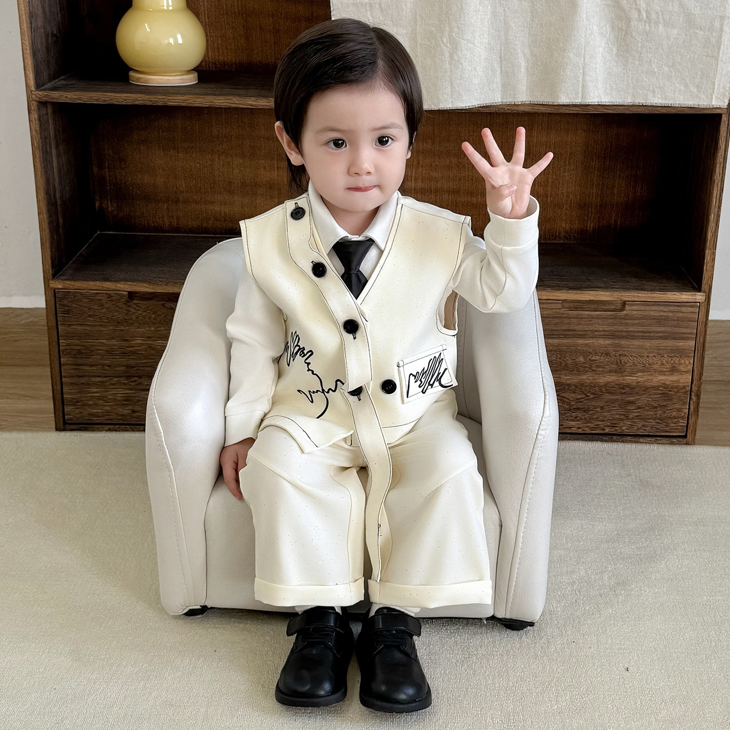 小主持人服装男童西装套装2026新款时髦洋气宝宝花童婚礼正装西服,淘宝优惠券,粉丝福利购,淘宝优惠卷