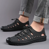 Модные босоножки, повседневные нескользящие туфли, тапочки в стиле Crocs, лето 2022 года, из натуральной кожи, мягкая подошва