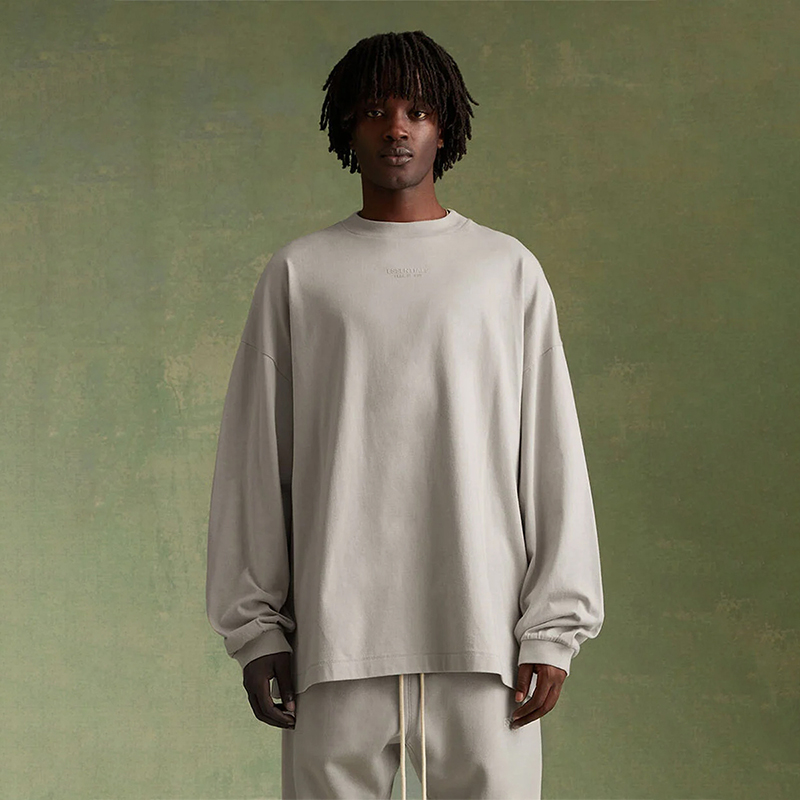 阿伦777 Fear of God Essentials 23FW云系列纯色字母logo长袖T恤 - 图2