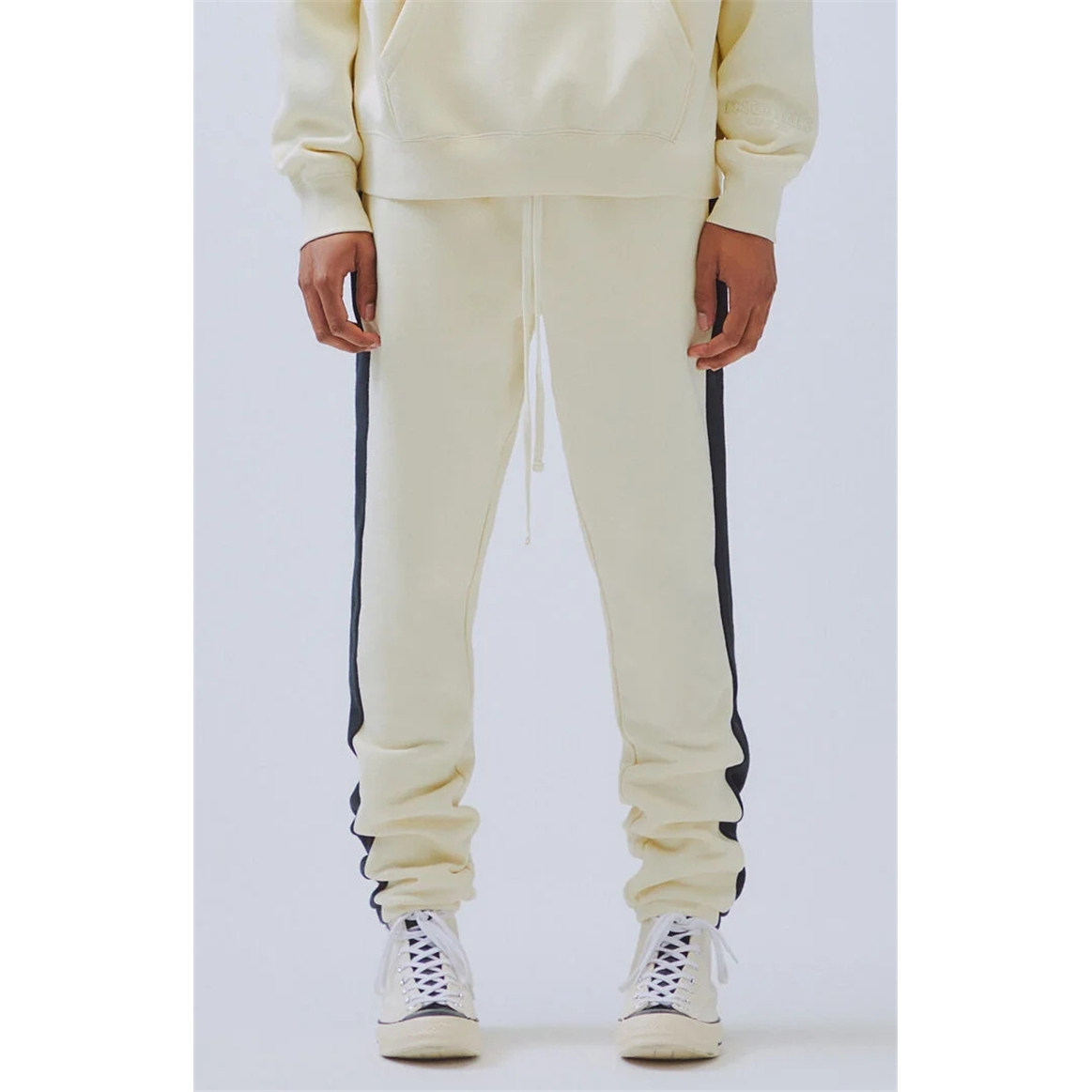 阿伦777 Fear of God Essentials FW19撞色侧边条加绒束脚裤长裤 - 图1