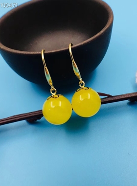 鸡油黄琥珀耳坠配证书天然蜜蜡