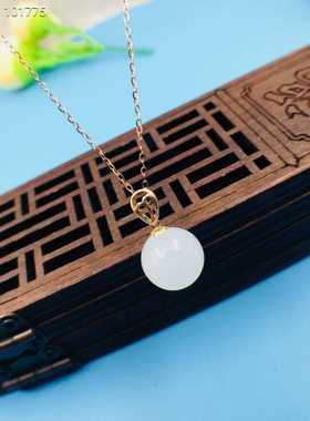 玫瑰金天然和田玉满肉南红吊坠