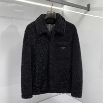 Mens turn for business Lagon fur integrated thickened lamb fur dermis jacket jacket Warm Goat Rolls Fur Coats