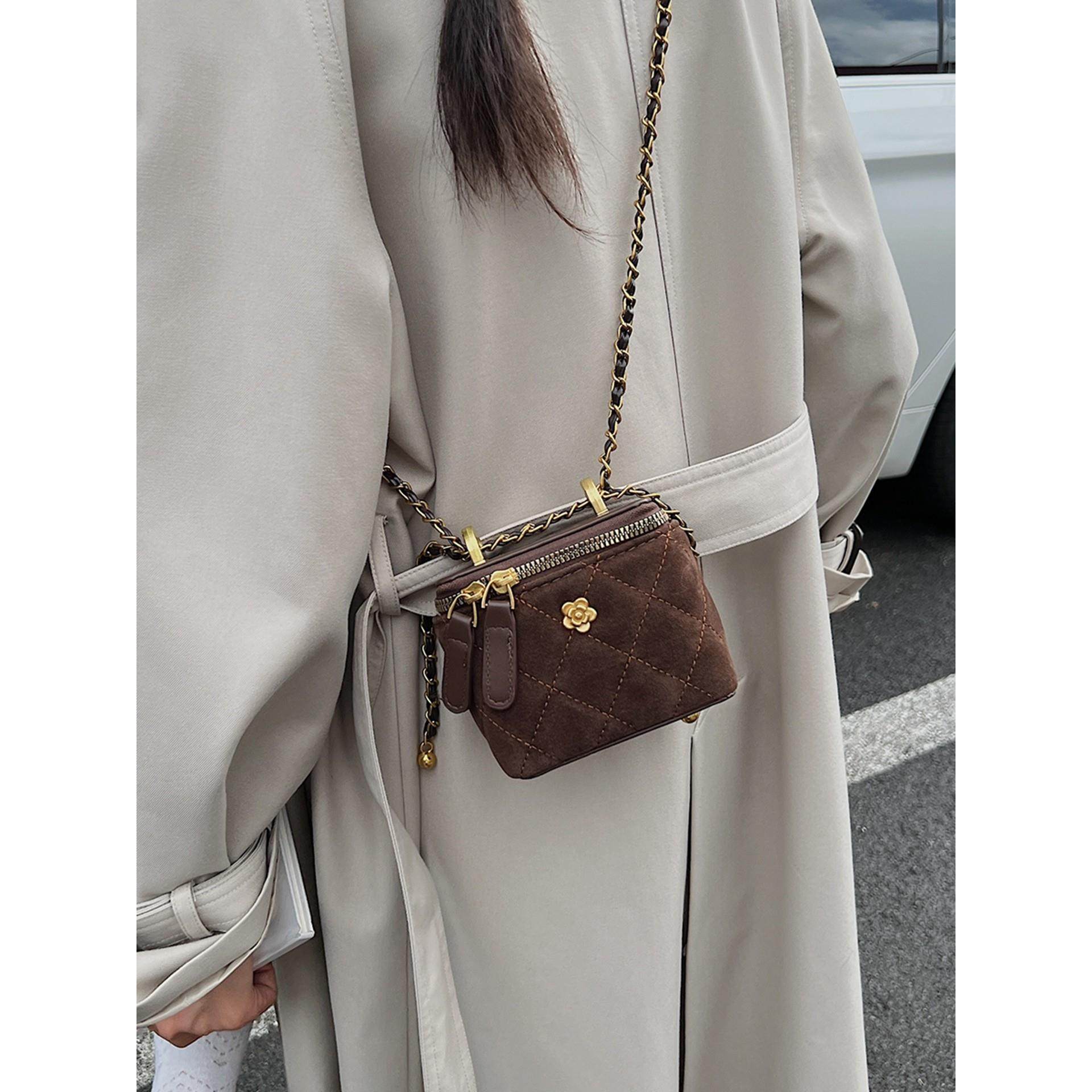 美拉德复古小包包女2026新款小香风菱格链条斜挎包手提盒子水桶包,淘宝优惠券,粉丝福利购,淘宝优惠卷