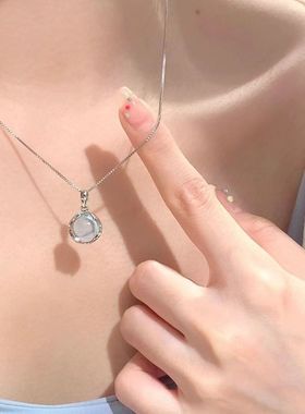 海蓝托帕石水晶项链百搭爆款设计高级感ins风甜美简约锁骨链吊坠